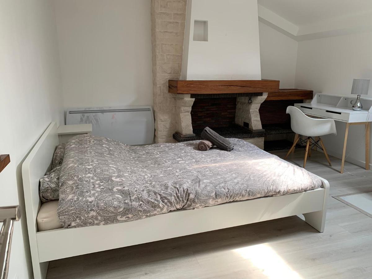 Studio 21M2 Equipe Et Meuble Centre Ville Massy Massy  Eksteriør bilde